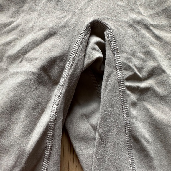 Gymshark x Whitney Simmons V3 Biker shorts - Picture 3 of 8